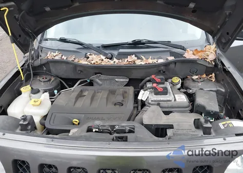 2016 Jeep Patriot Latitude z USA, uszkodzony, nr VIN 1C4NJRFB7GD626454